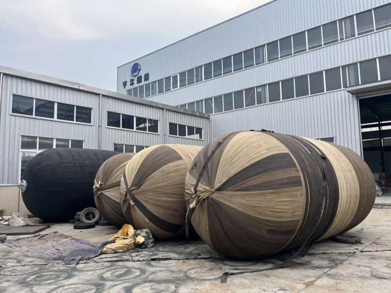 Pneumático-Fender-31