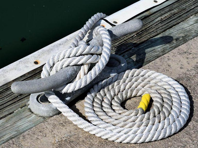 Tali HMPE (UHMWPE) – Kekuatan terhadap Berat Tinggi untuk Efisiensi Penanganan di Perairan Dalam