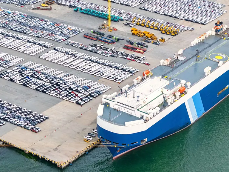 What Is RoRo Shipping? Full Guide to Roll-On/Roll-Off